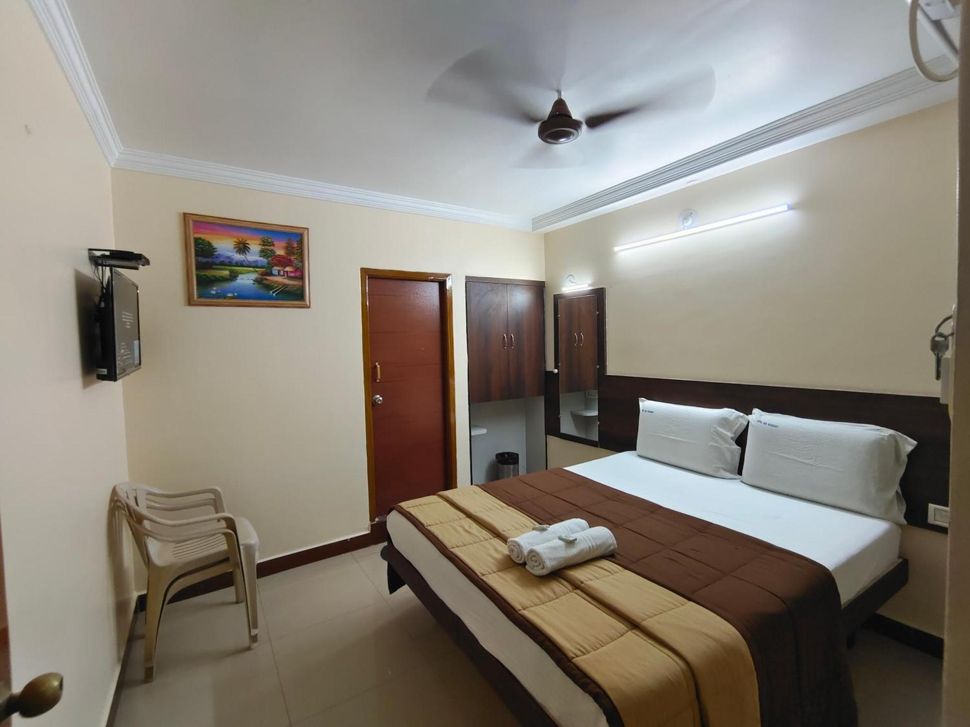 Hotel Dkr Residency Tirupati Exterior photo